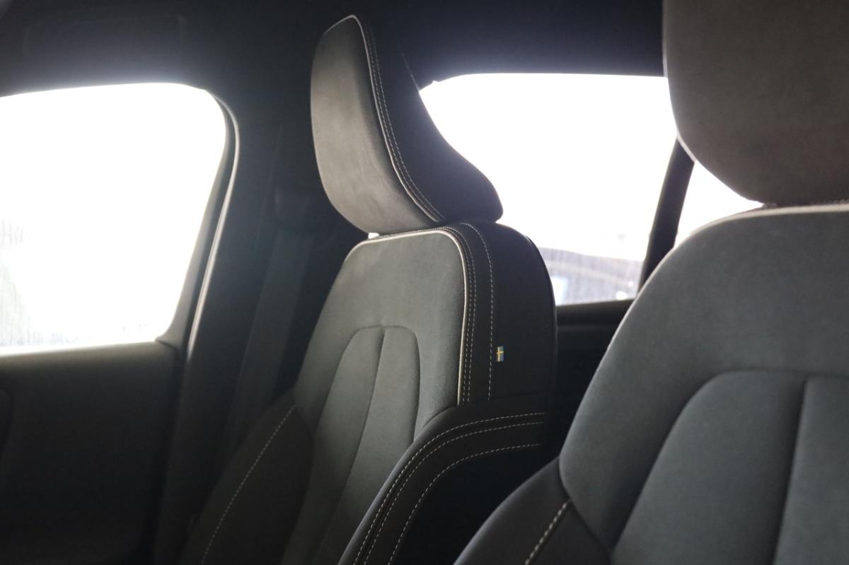 volvo-xc40-2025-gasolina-1969cc
