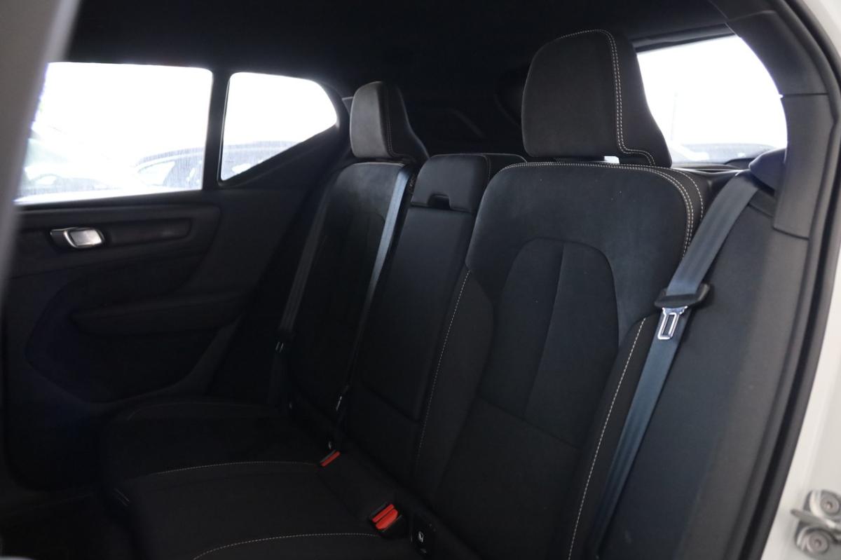 volvo-xc40-2025-gasolina-1969cc