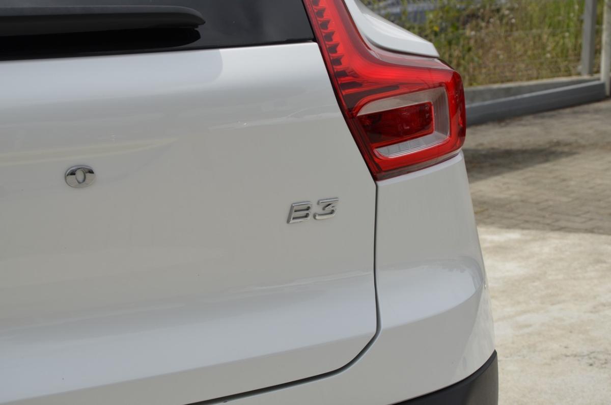 volvo-xc40-2025-gasolina-1969cc