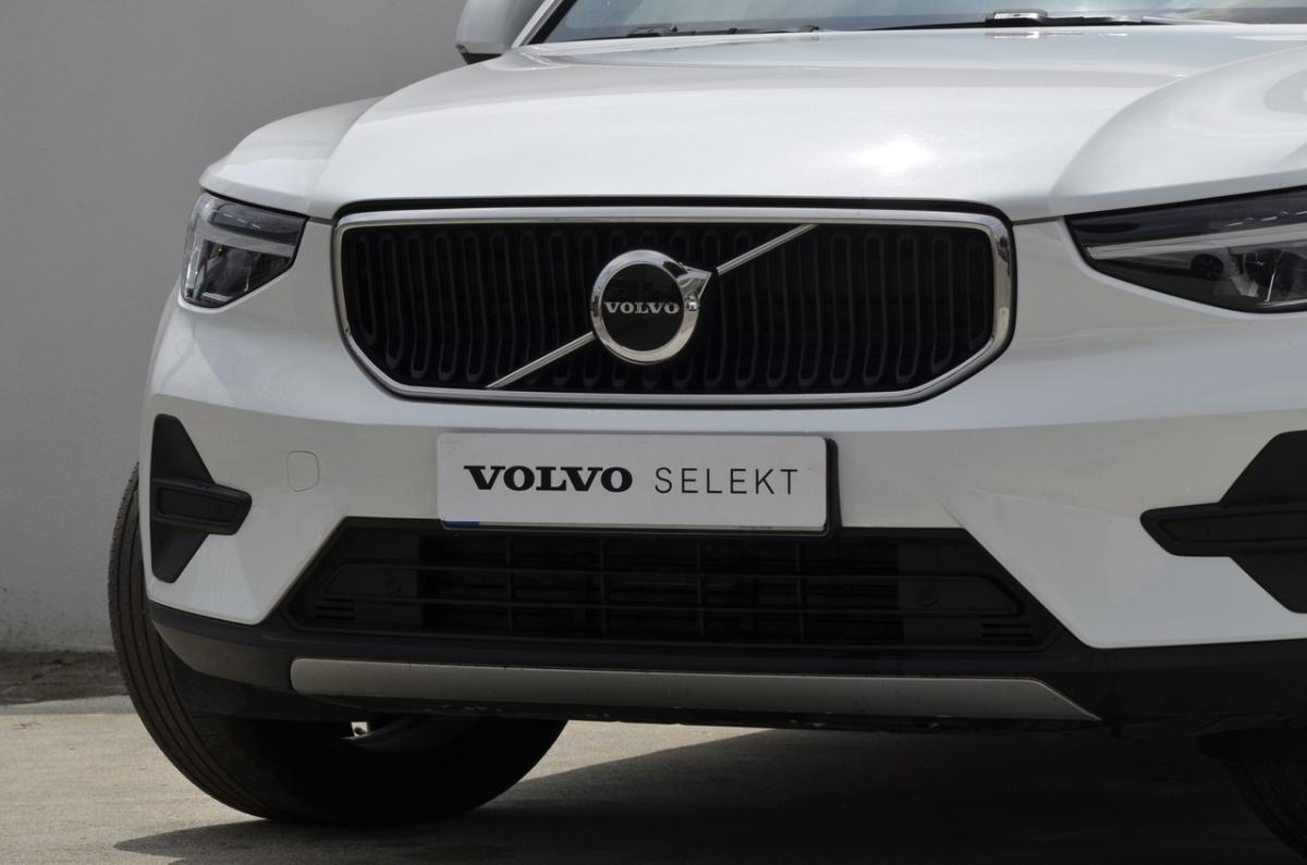 volvo-xc40-2025-gasolina-1969cc