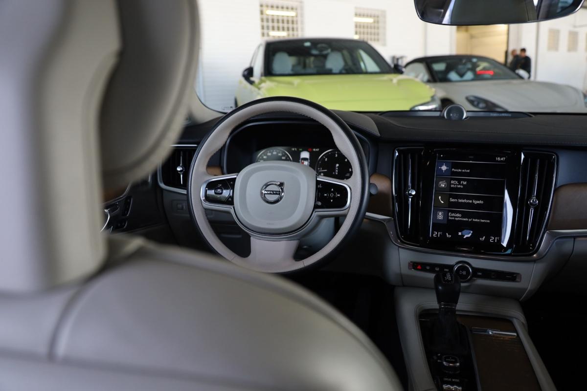 volvo-s90-2016-diesel-1969cc