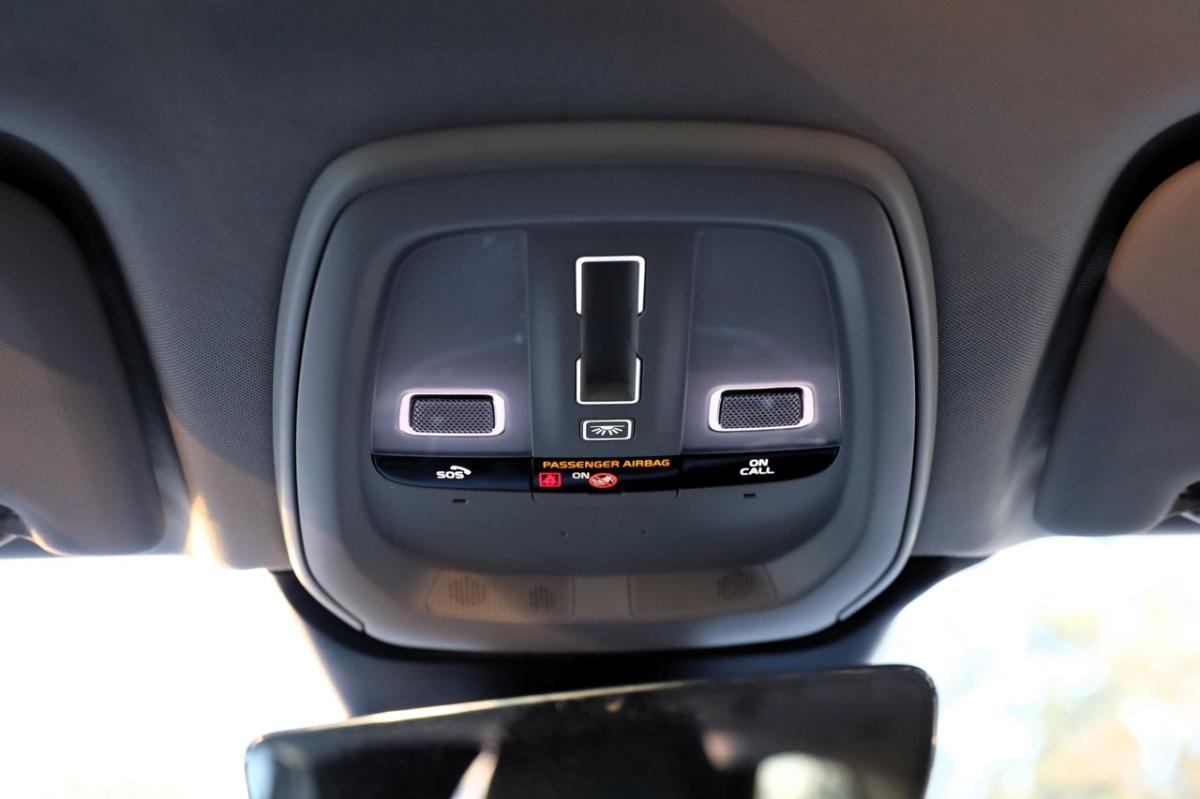 volvo-xc60-2022-hibrido-a-gasolina-1969cc