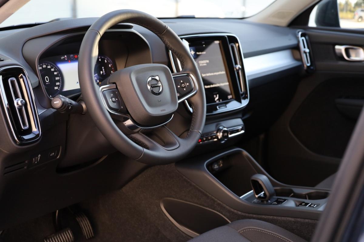volvo-xc40-2021-gasolina-1477cc