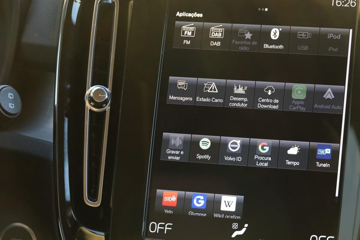 volvo-xc40-2021-gasolina-1477cc