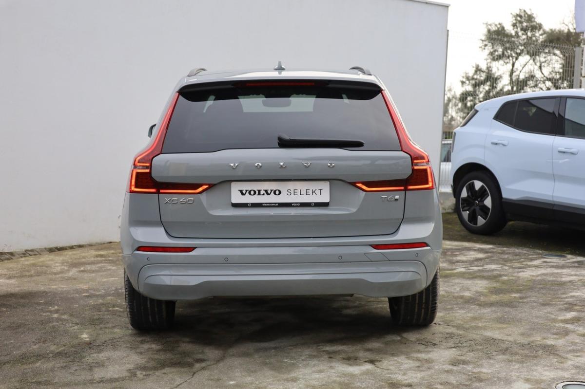volvo-xc60-2025-hibrido-a-gasolina-1969cc
