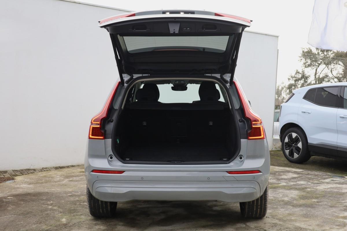 volvo-xc60-2025-hibrido-a-gasolina-1969cc