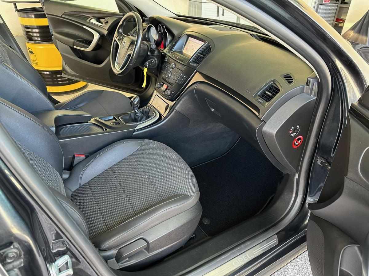opel-insignia-sports-tourer-2012-diesel-1997cc