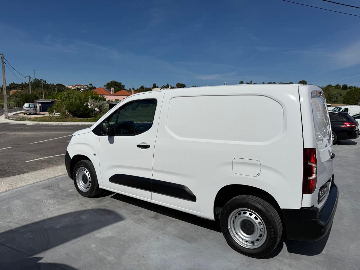 peugeot-partner-2022-diesel-1499cc