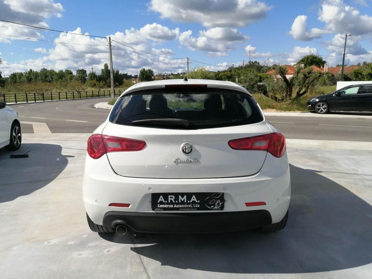 alfa-romeo-giulietta-2010-diesel-1598cc