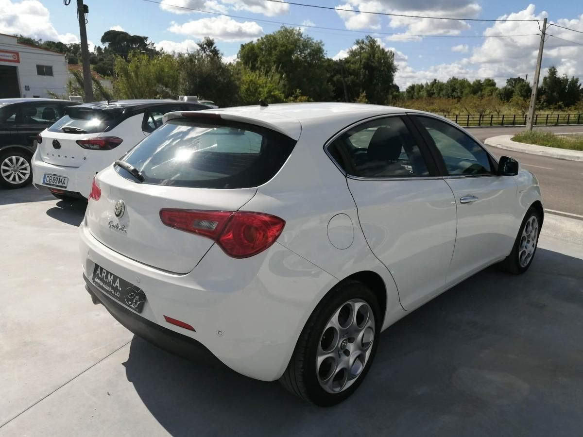alfa-romeo-giulietta-2010-diesel-1598cc