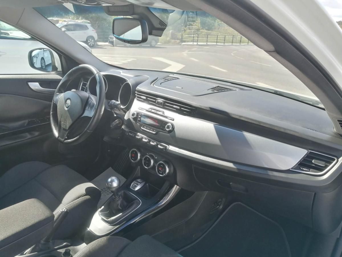 alfa-romeo-giulietta-2010-diesel-1598cc