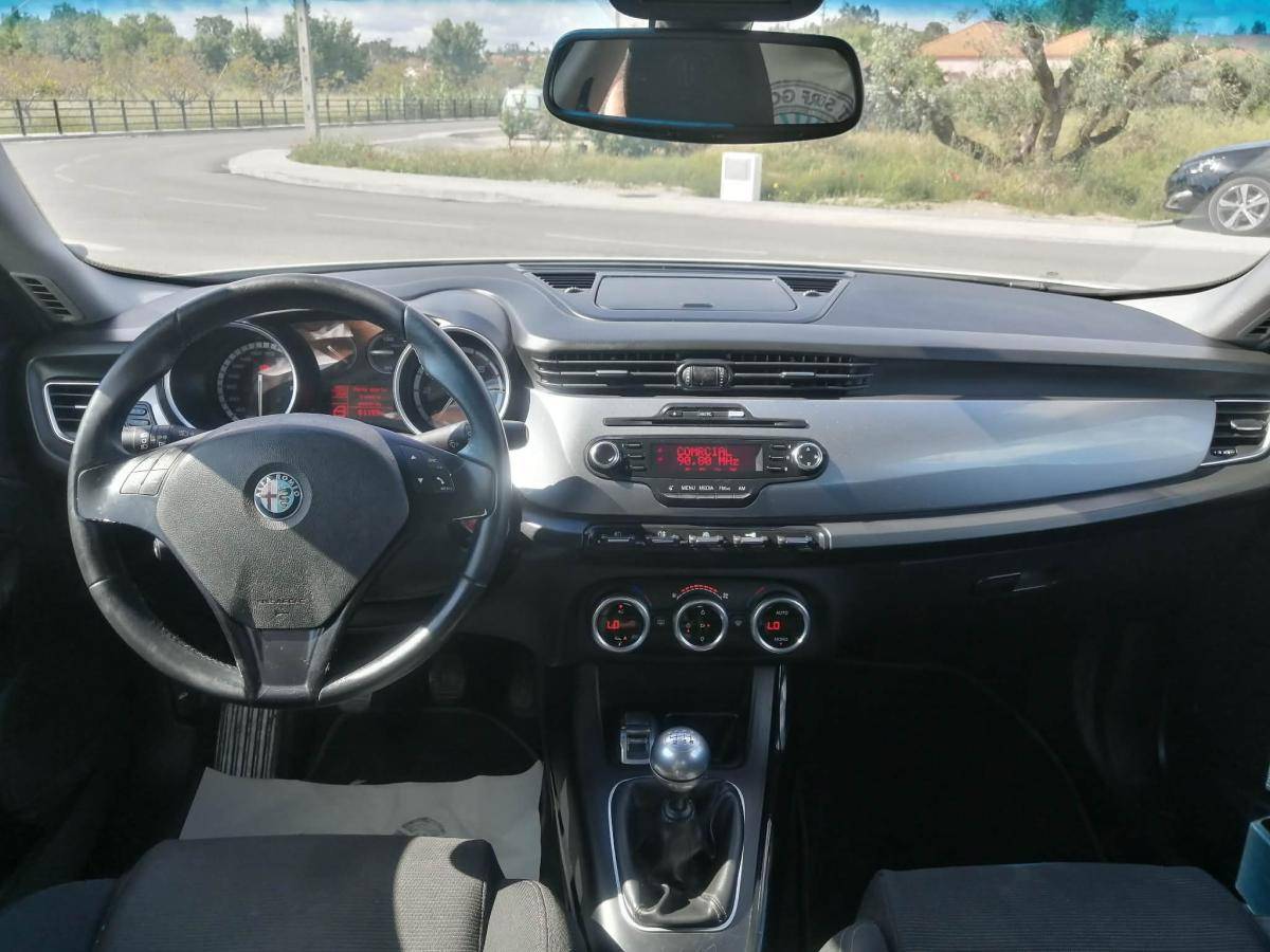 alfa-romeo-giulietta-2010-diesel-1598cc