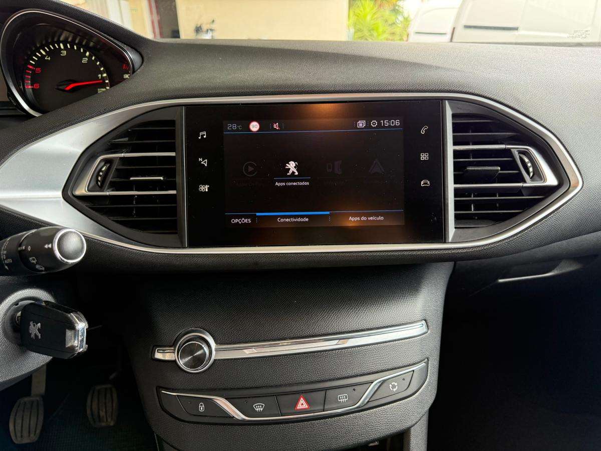 peugeot-308-sw-2019-diesel-1499cc