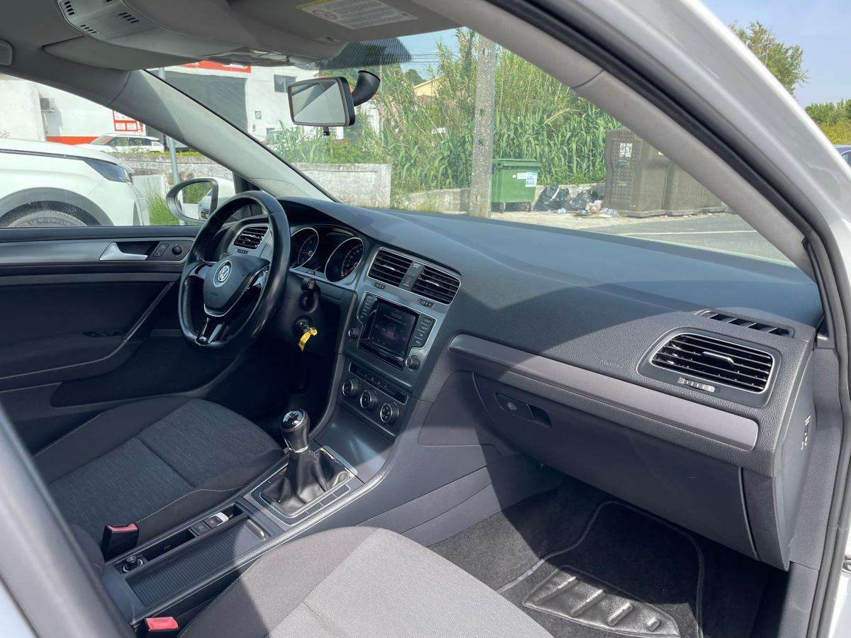 volkswagen-golf-2013-diesel-1598cc