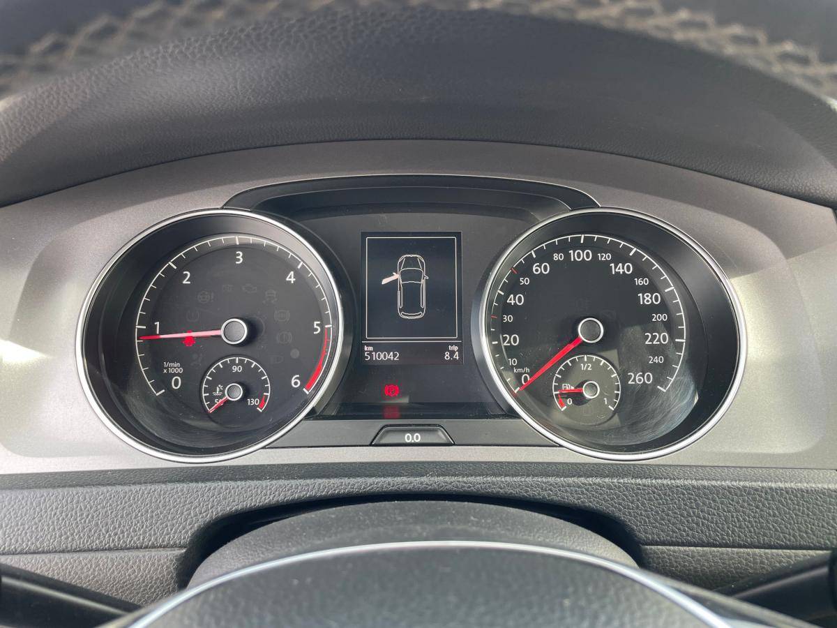 volkswagen-golf-2013-diesel-1598cc