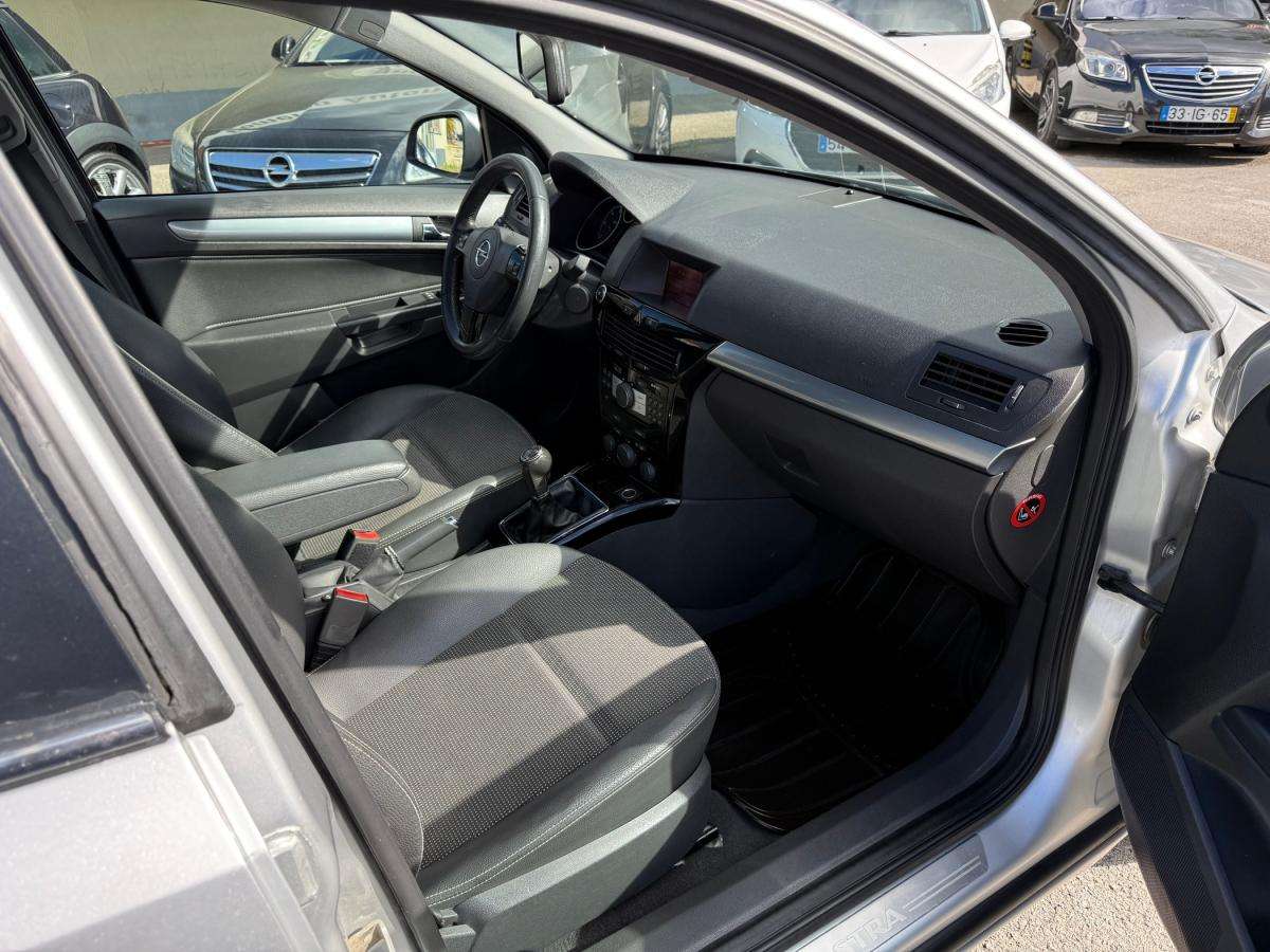 opel-astra-caravan-2009-diesel-1686cc