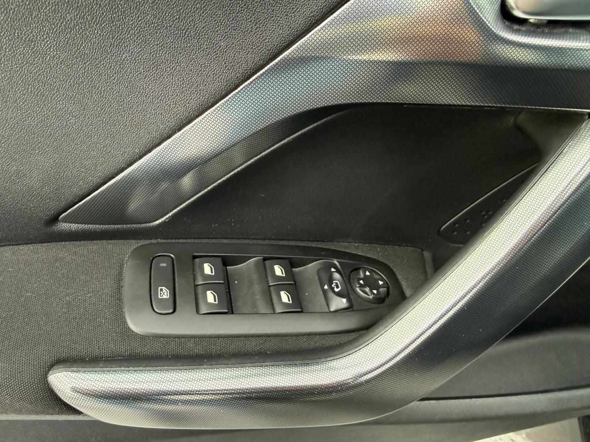 peugeot-2008-2018-diesel-1560cc