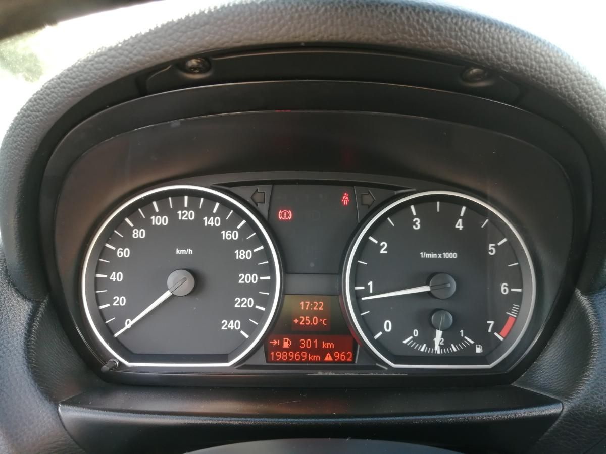 bmw-serie-1-2009-gasolina-1599cc