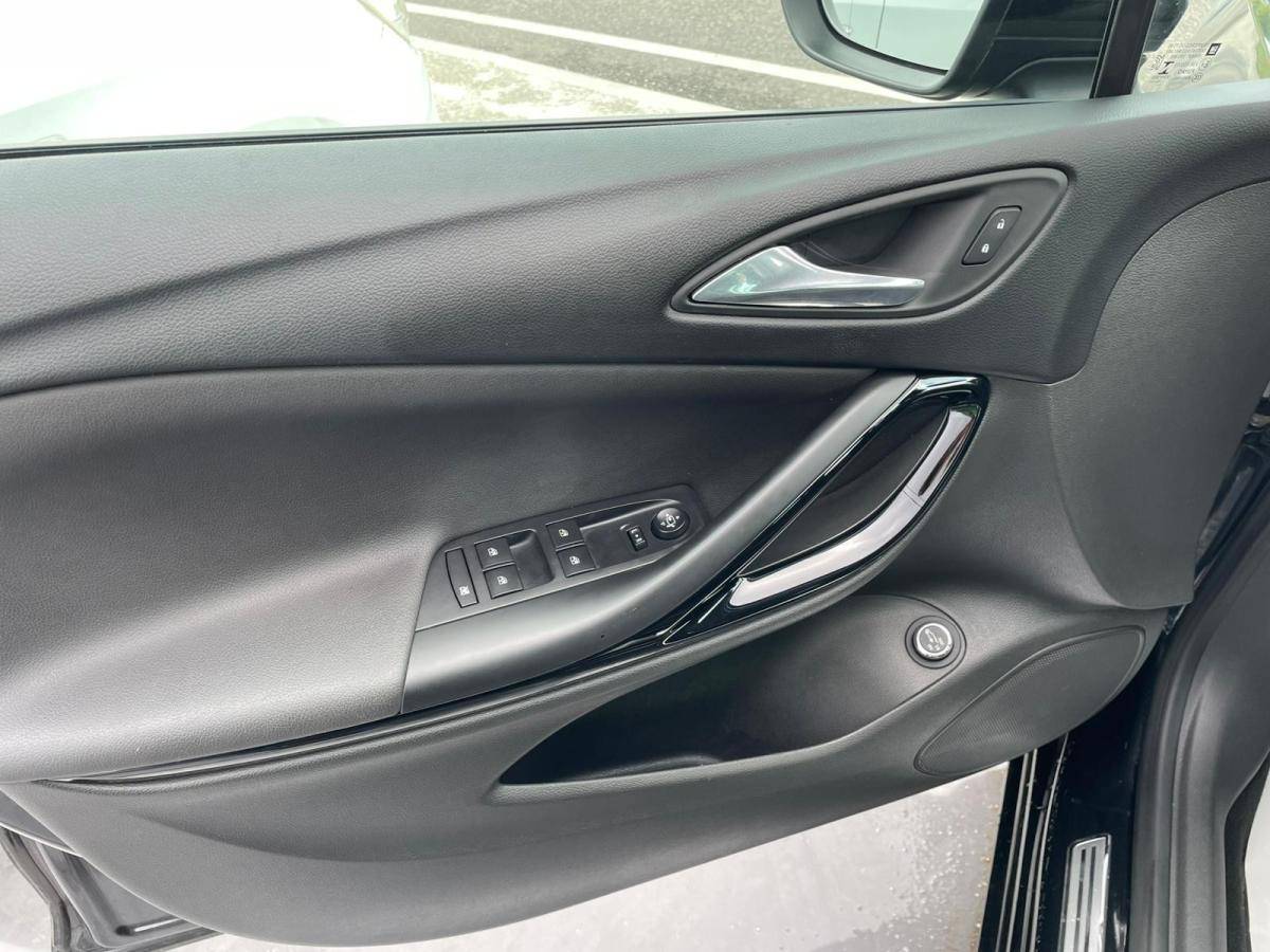 opel-astra-sport-tourer-2017-diesel-1598cc