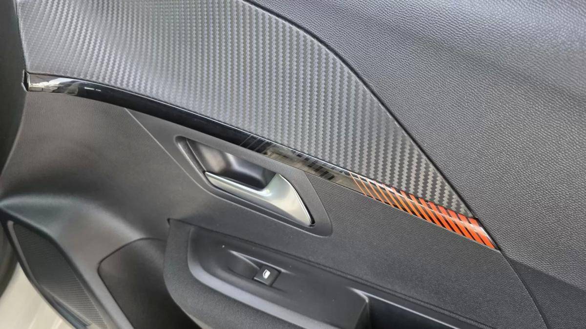 peugeot-208-2022-gasolina-1199cc