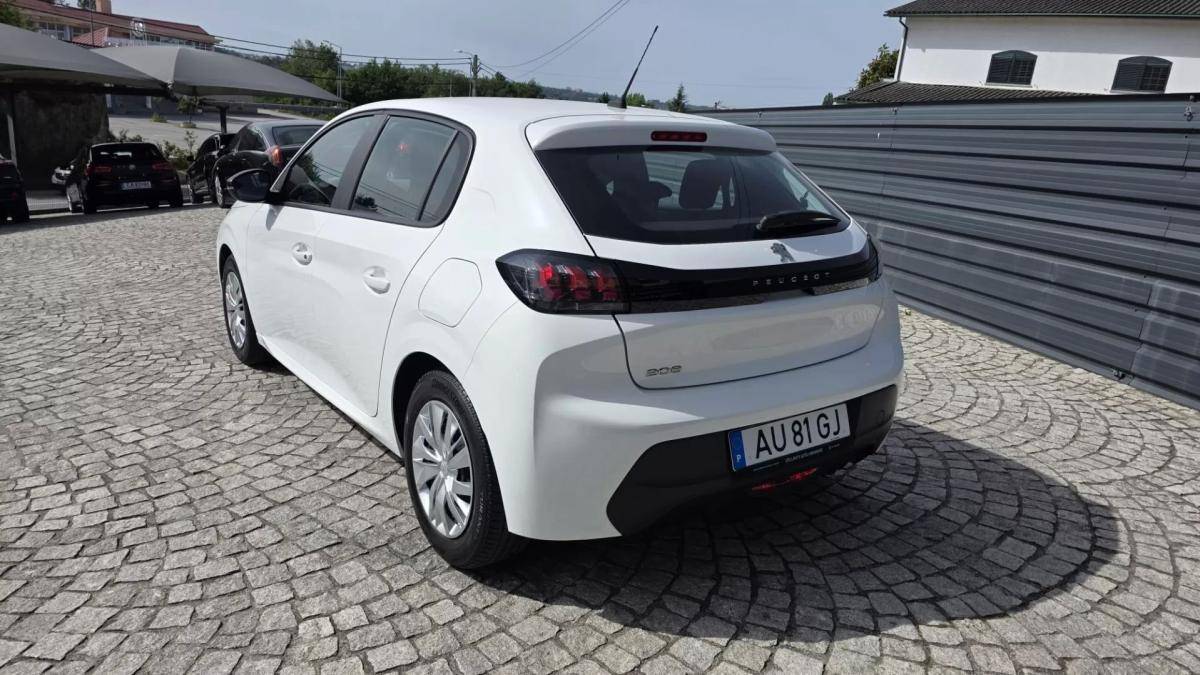 peugeot-208-2022-gasolina-1199cc