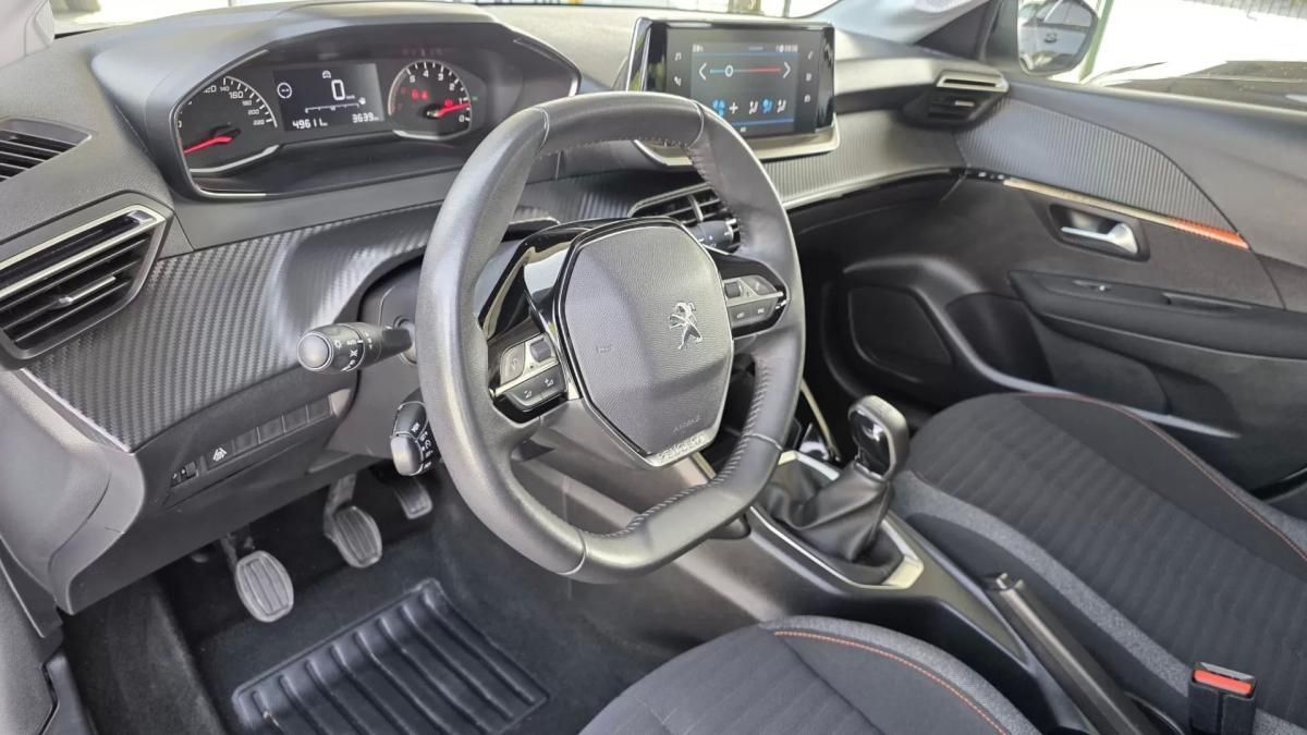 peugeot-208-2022-gasolina-1199cc