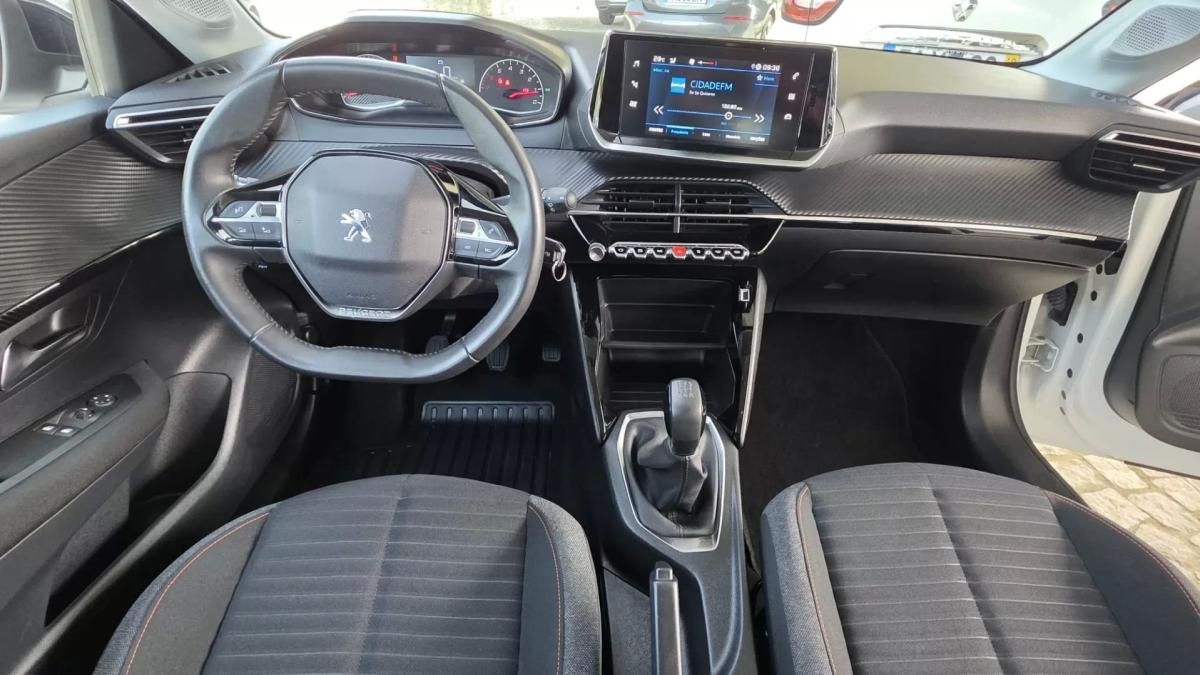 peugeot-208-2022-gasolina-1199cc
