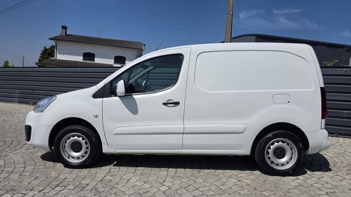 peugeot-partner-2018-diesel-1600cc