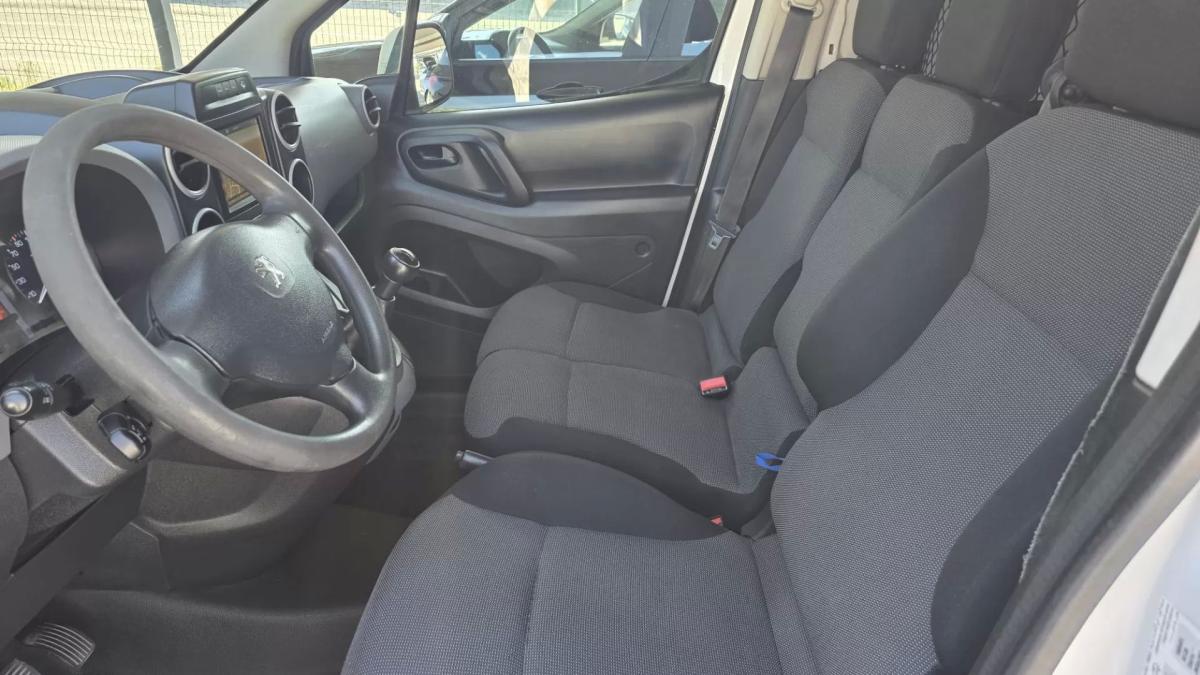 peugeot-partner-2018-diesel-1600cc