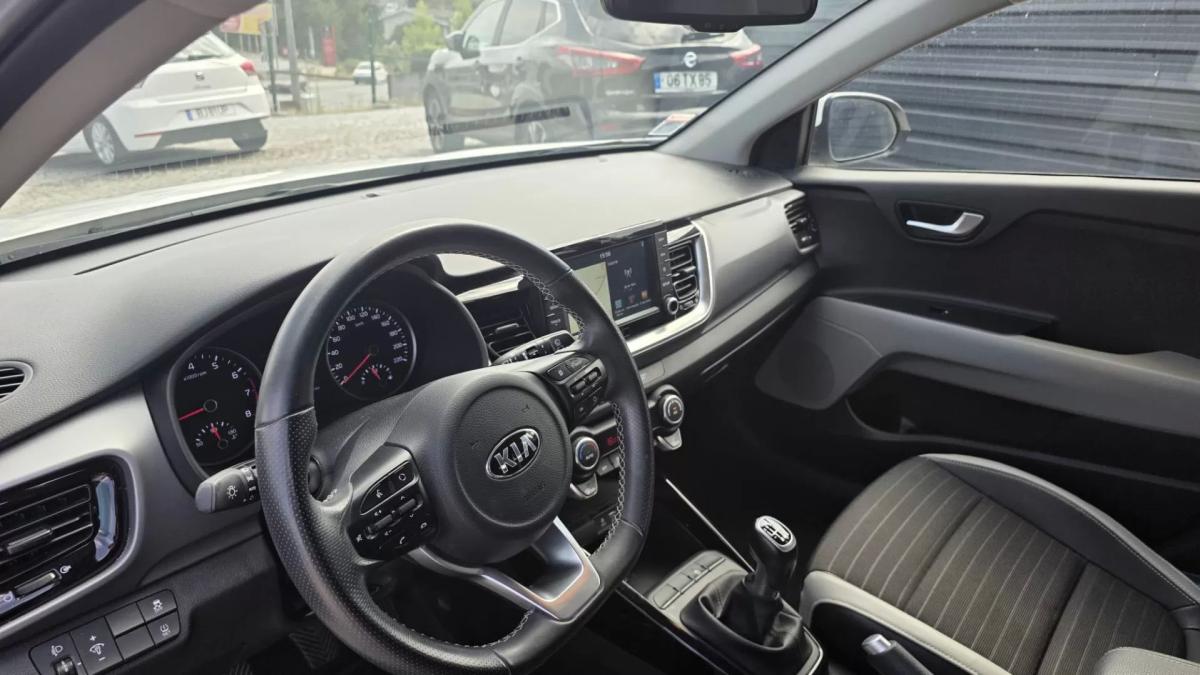 kia-stonic-2018-gasolina-998cc