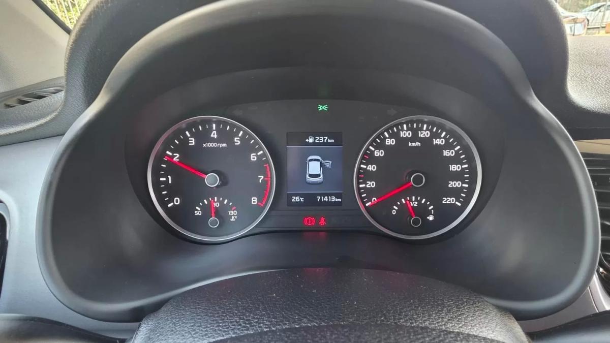 kia-stonic-2018-gasolina-998cc