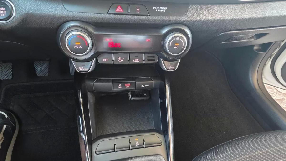 kia-stonic-2018-gasolina-998cc