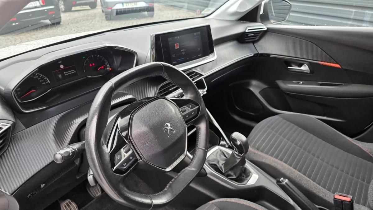 peugeot-208-2020-gasolina-1199cc