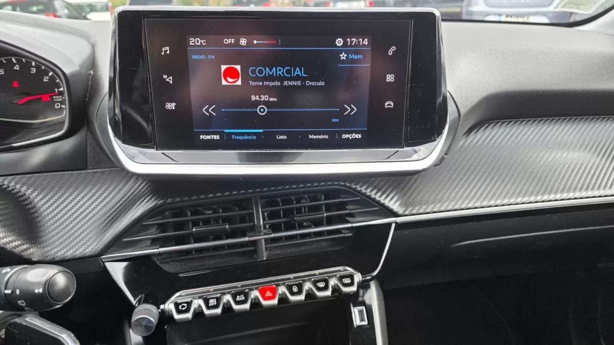 peugeot-208-2020-gasolina-1199cc