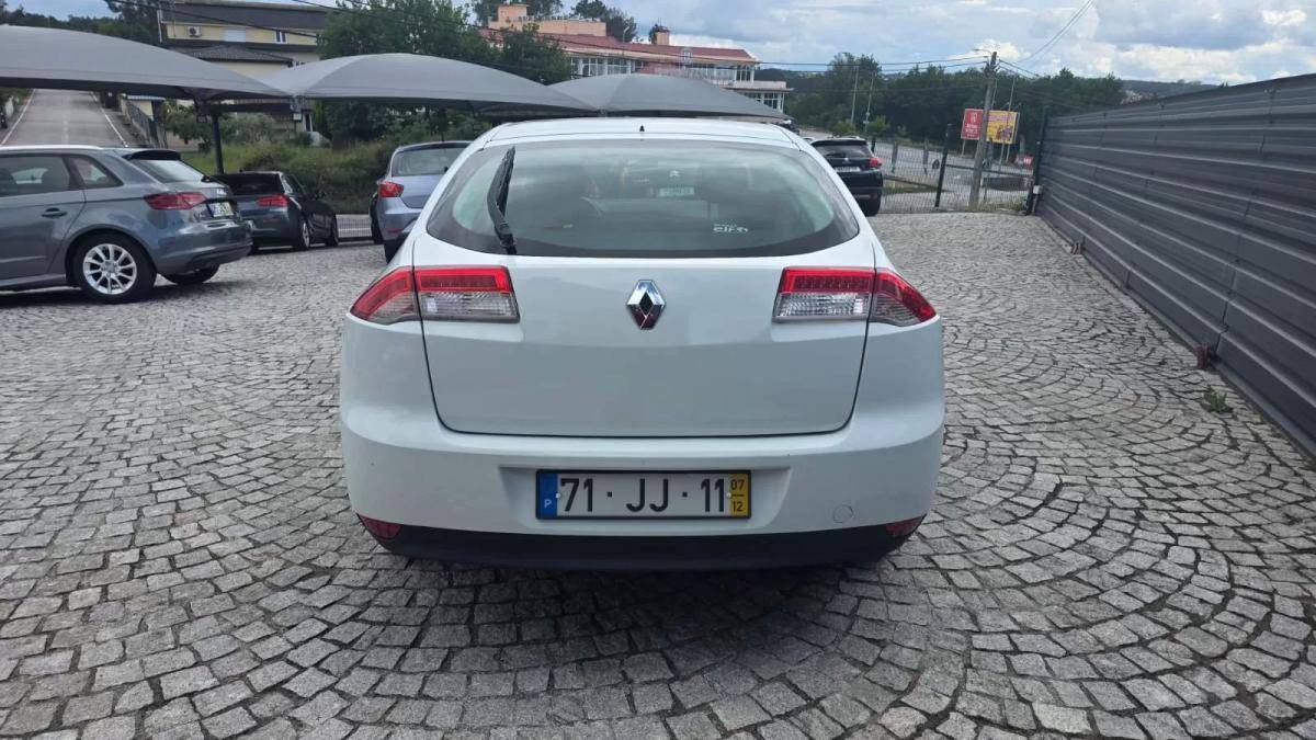 renault-laguna-2007-diesel-1461cc