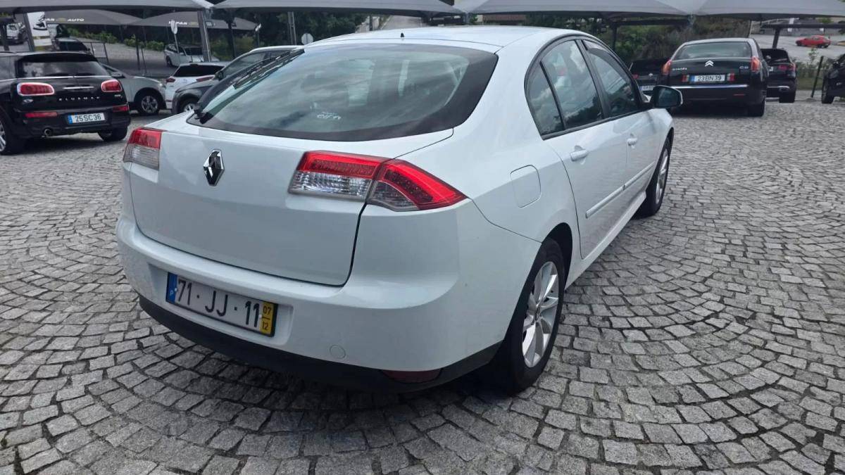 renault-laguna-2007-diesel-1461cc
