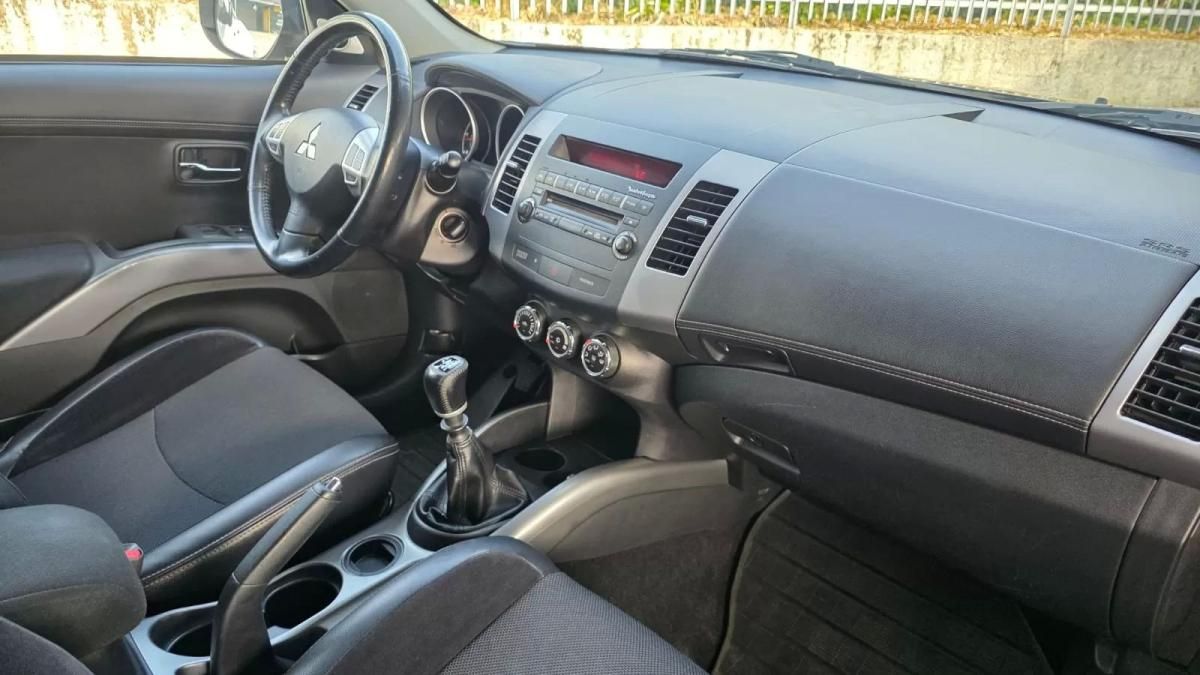 mitsubishi-outlander-2011-diesel-2268cc