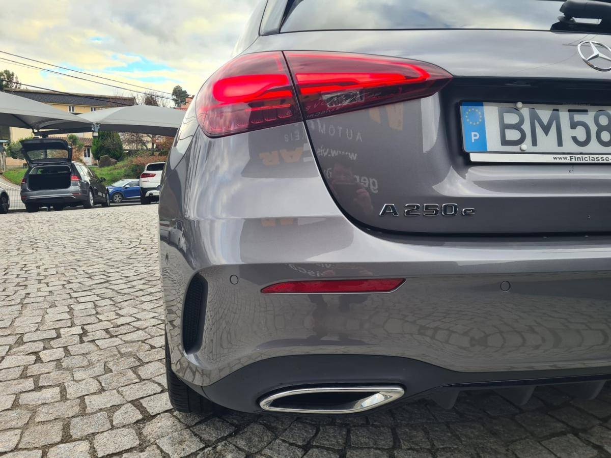 mercedes-benz-classe-a-2024-hibrido-a-gasolina-1332cc