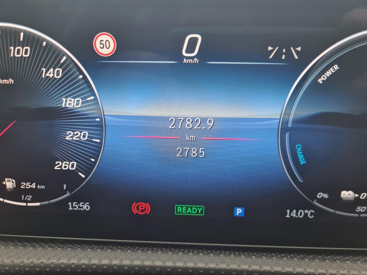 mercedes-benz-classe-a-2024-hibrido-a-gasolina-1332cc