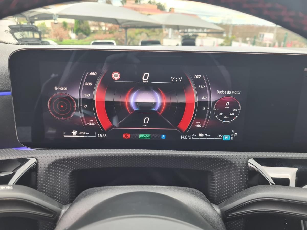 mercedes-benz-classe-a-2024-hibrido-a-gasolina-1332cc