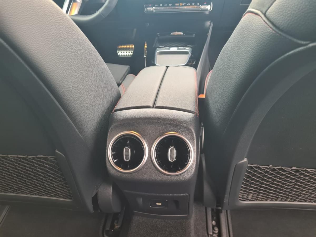 mercedes-benz-classe-a-2024-hibrido-a-gasolina-1332cc