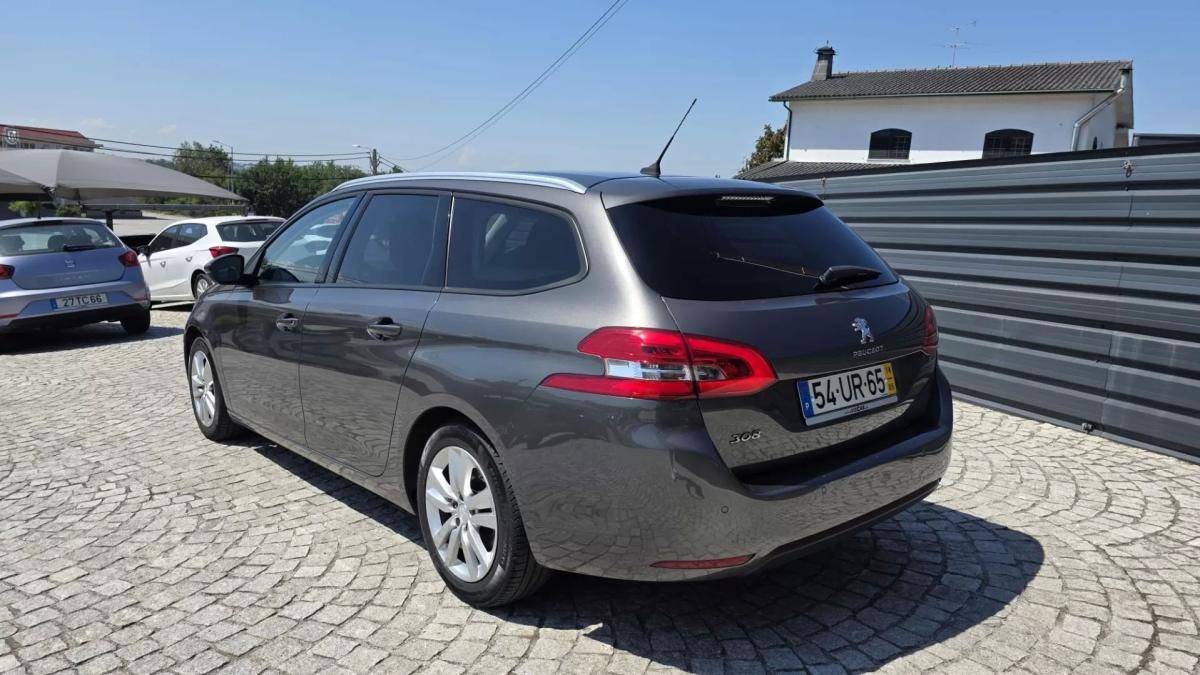 peugeot-308-sw-2018-diesel-1560cc