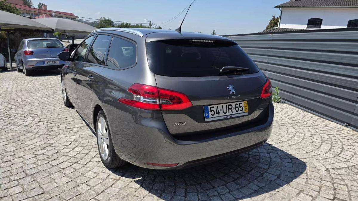 peugeot-308-sw-2018-diesel-1560cc
