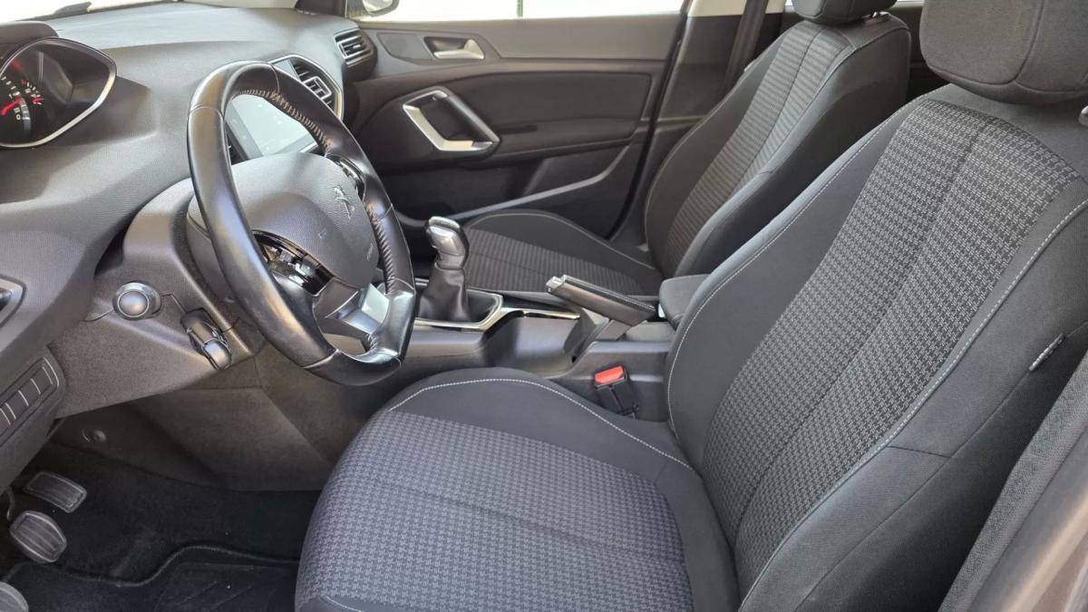 peugeot-308-sw-2018-diesel-1560cc