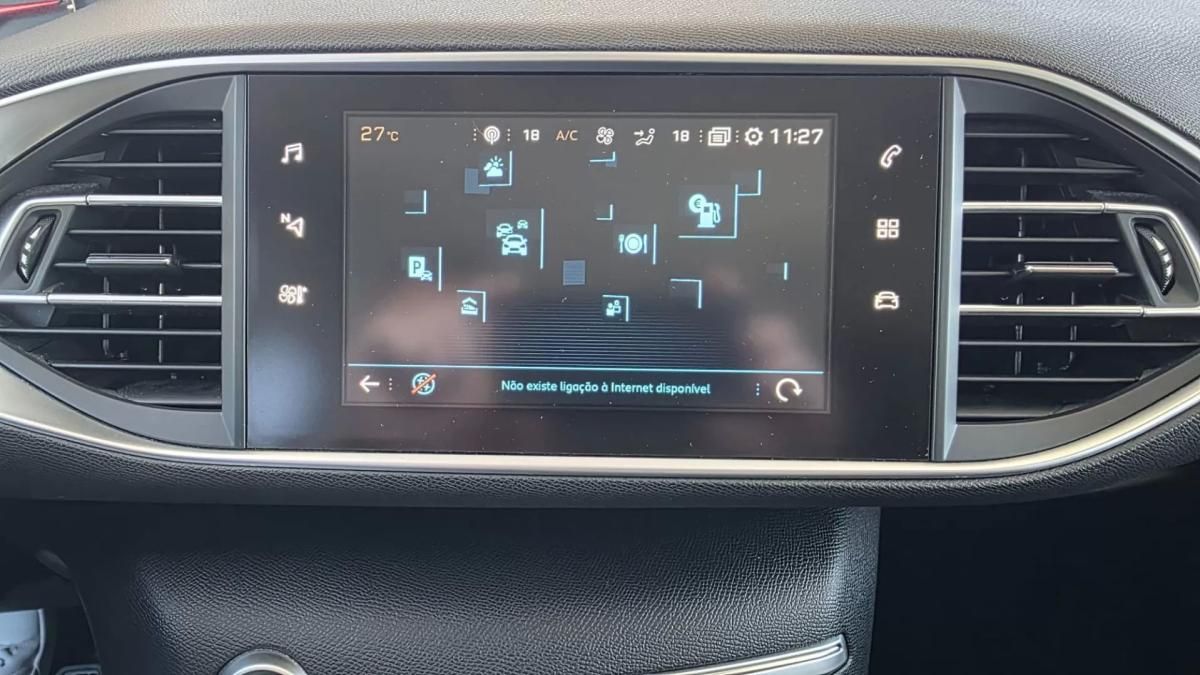 peugeot-308-sw-2018-diesel-1560cc