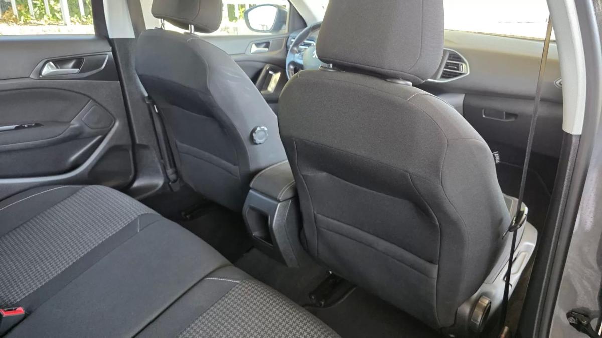 peugeot-308-sw-2018-diesel-1560cc