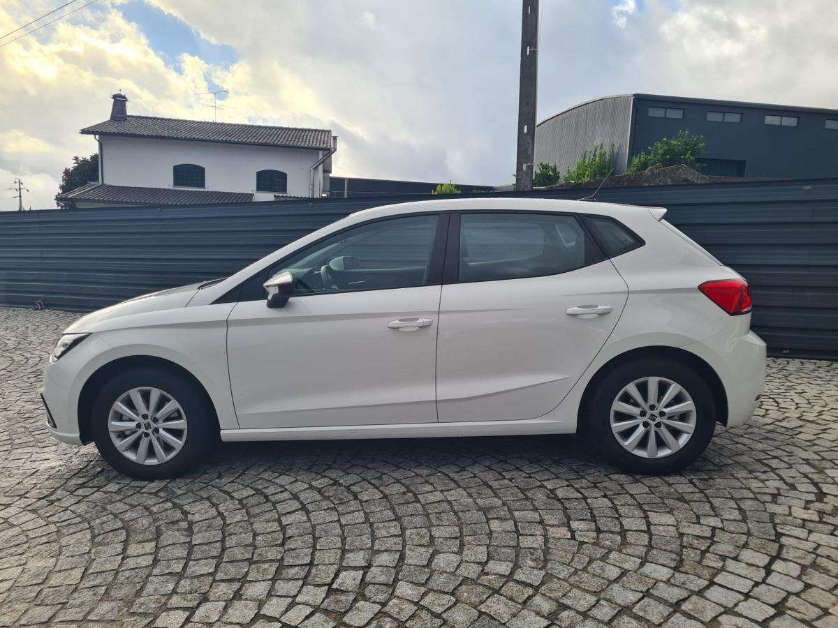 seat-ibiza-2024-gasolina-999cc