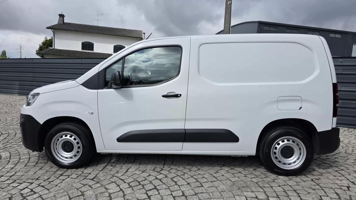 citroen-berlingo-2022-diesel-1499cc