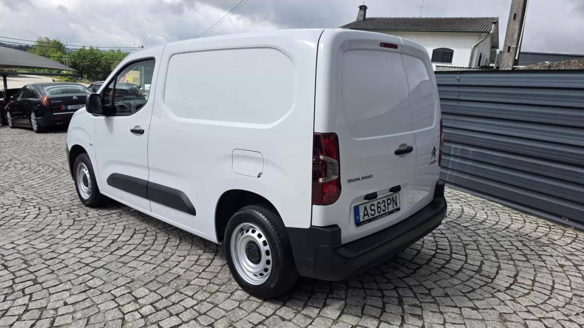 citroen-berlingo-2022-diesel-1499cc