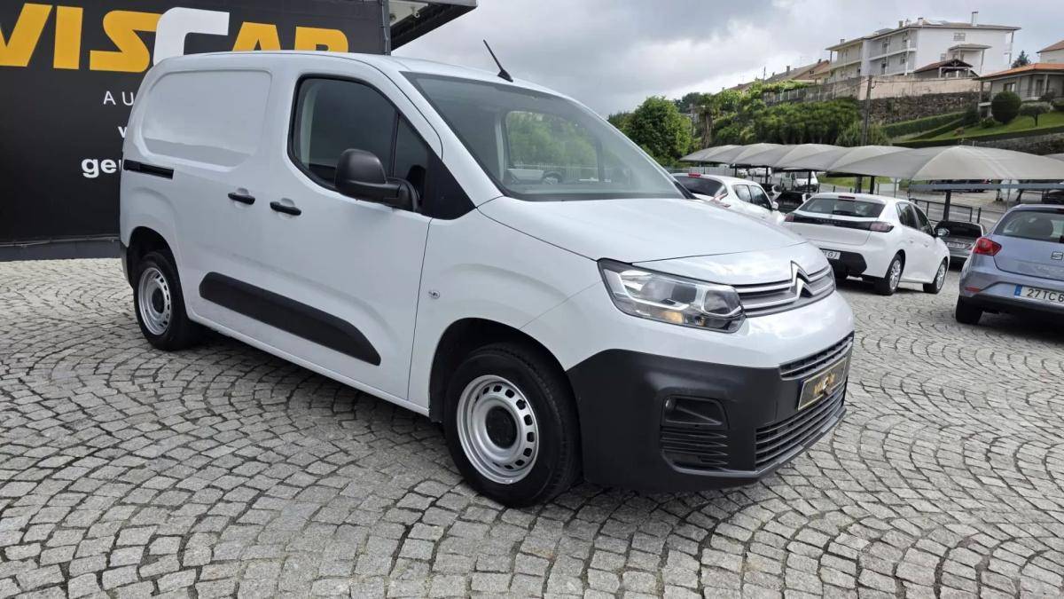 citroen-berlingo-2022-diesel-1499cc
